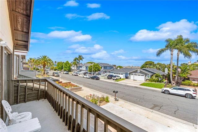1407 Lakeside, Huntington Beach, CA 92648