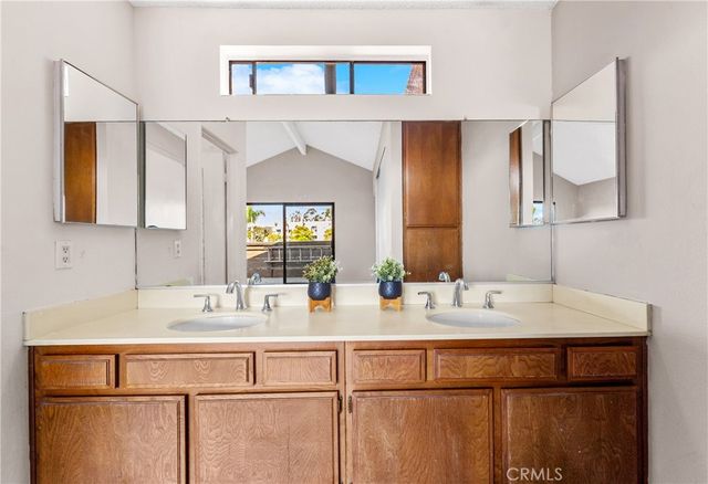 1407 Lakeside, Huntington Beach, CA 92648