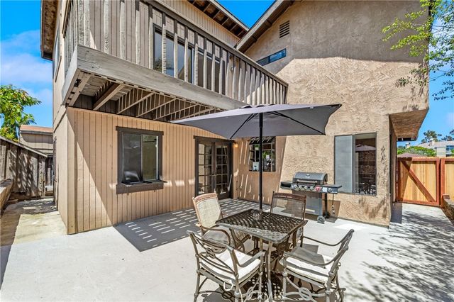 1407 Lakeside, Huntington Beach, CA 92648