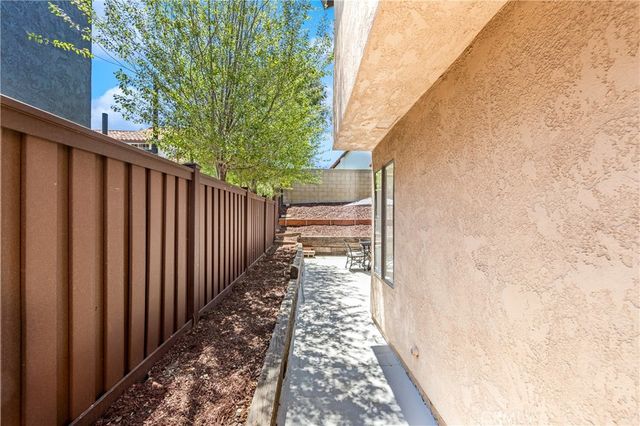 1407 Lakeside, Huntington Beach, CA 92648