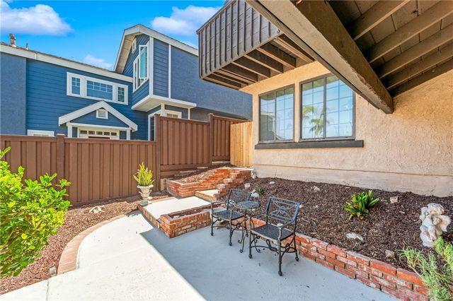 1407 Lakeside, Huntington Beach, CA 92648