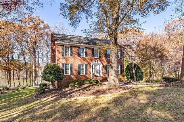 4103 Quarterstaff Court, High Point, NC 27265