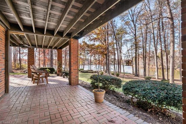 4103 Quarterstaff Court, High Point, NC 27265