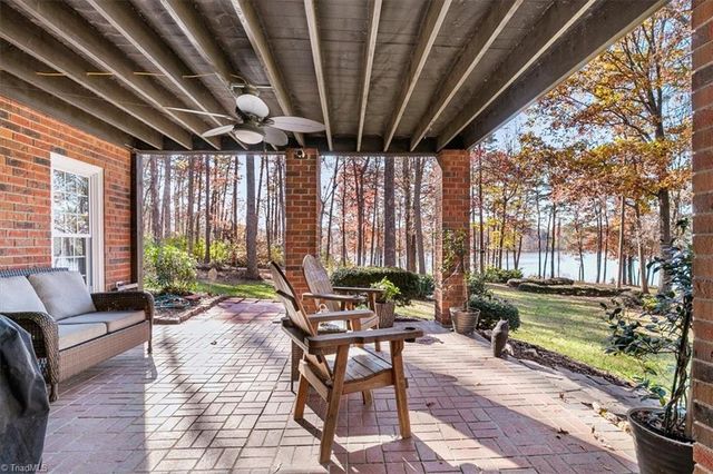 4103 Quarterstaff Court, High Point, NC 27265