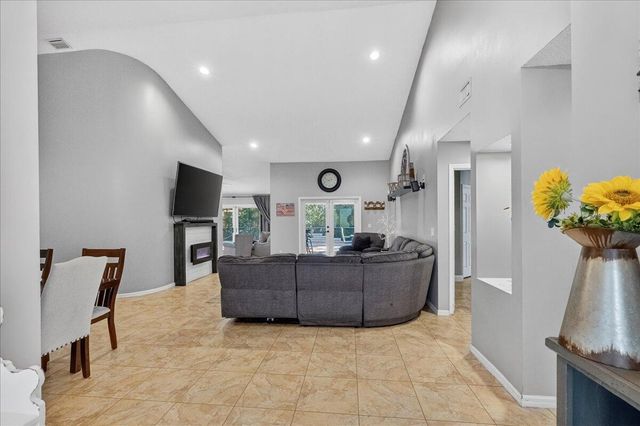 7312 NW 45th Avenue, Coconut Creek, FL 33073