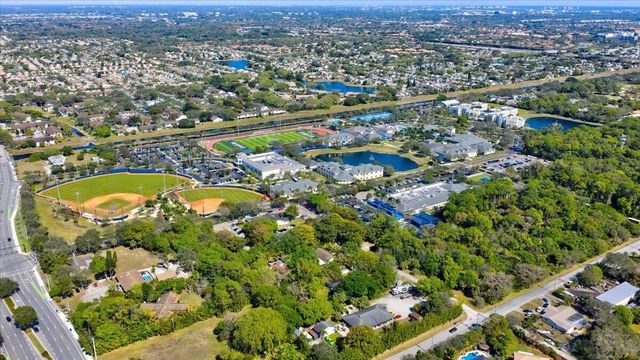 7312 NW 45th Avenue, Coconut Creek, FL 33073