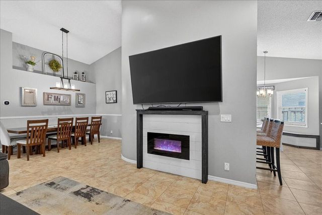 7312 NW 45th Avenue, Coconut Creek, FL 33073