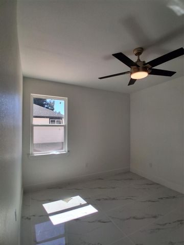 589 Road 5107, Cleveland, TX 77327