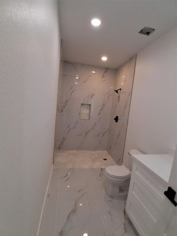589 Road 5107, Cleveland, TX 77327