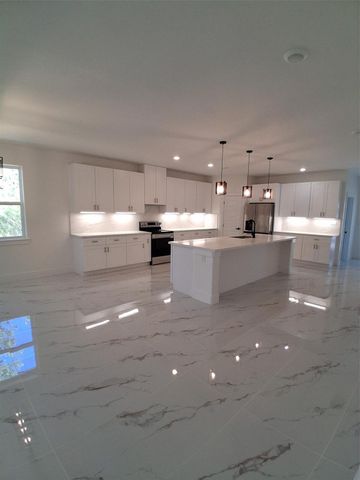 589 Road 5107, Cleveland, TX 77327