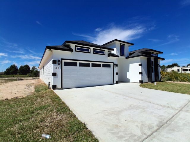 589 Road 5107, Cleveland, TX 77327