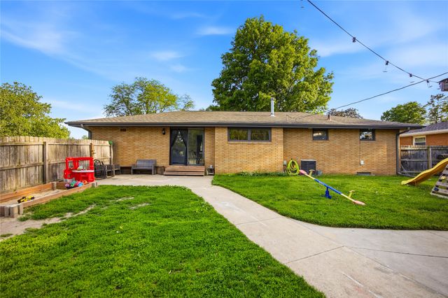 1006 NW 3rd Street, Ankeny, IA 50023