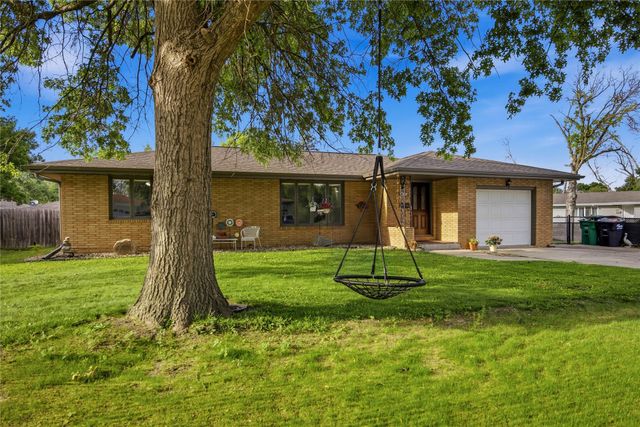 1006 NW 3rd Street, Ankeny, IA 50023