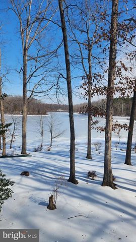 10221 HELENA TER, Spotsylvania, VA 22553