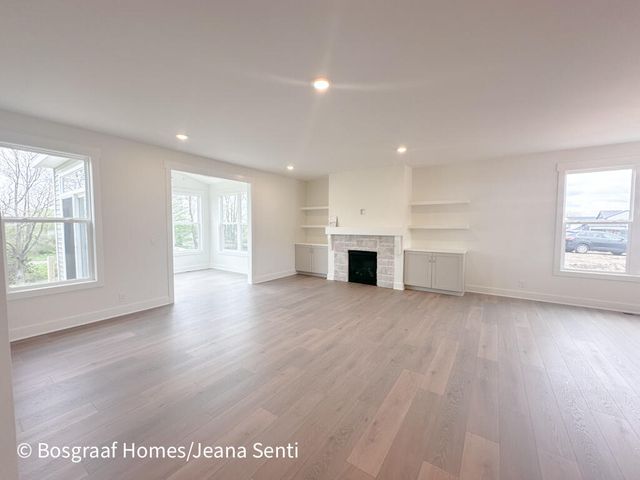 8380 Bauerridge Avenue, Jenison, MI 49428