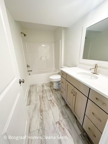 8380 Bauerridge Avenue, Jenison, MI 49428
