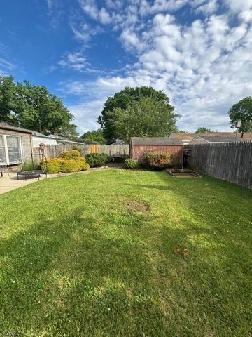 492 Booth Ct, Rahway City, NJ 07065