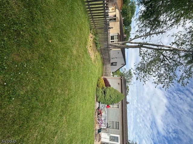 492 Booth Ct, Rahway City, NJ 07065