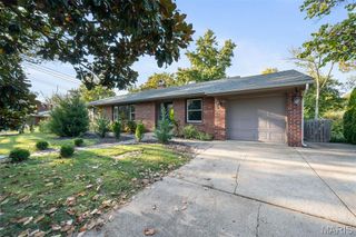 65 Ridge Line Drive, Warson Woods, MO 63122