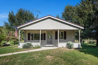 52466 28th Avenue, Bangor, MI 49013