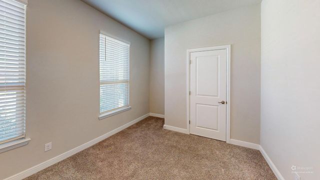 225 Drumcliffe Drive, Fort Worth, TX 76052