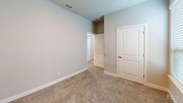 225 Drumcliffe Drive, Fort Worth, TX 76052