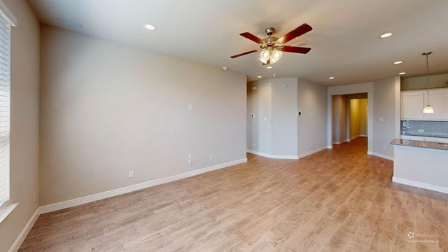 225 Drumcliffe Drive, Fort Worth, TX 76052