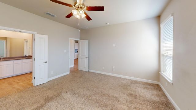 225 Drumcliffe Drive, Fort Worth, TX 76052