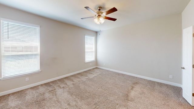 225 Drumcliffe Drive, Fort Worth, TX 76052