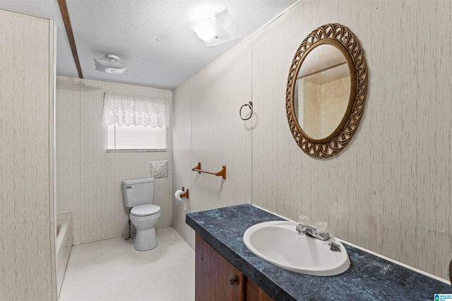 645 DAILEY CIRCLE, Oneonta, AL 35121