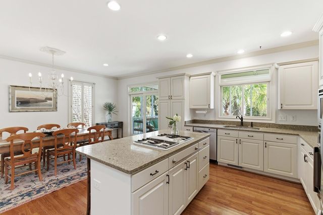 24 Commons Court, Isle Of Palms, SC 29451