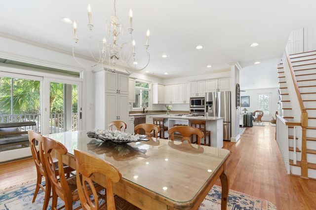 24 Commons Court, Isle Of Palms, SC 29451