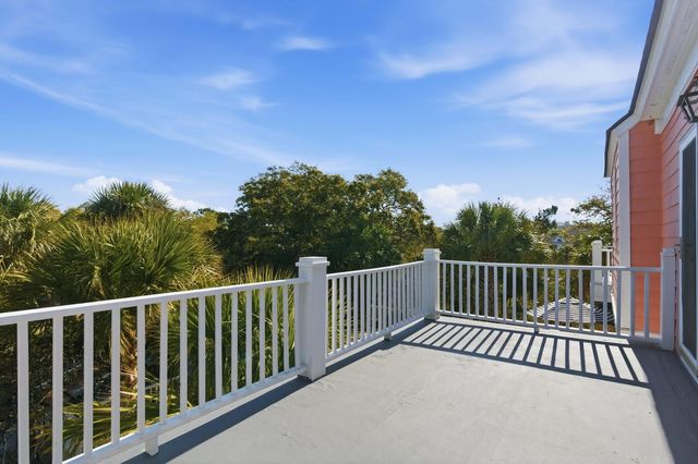 24 Commons Court, Isle Of Palms, SC 29451