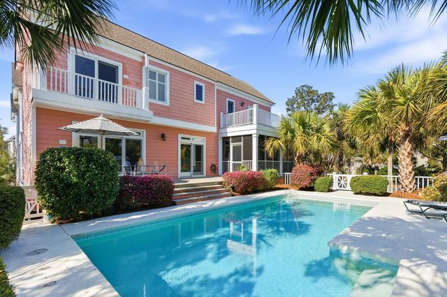 24 Commons Court, Isle Of Palms, SC 29451