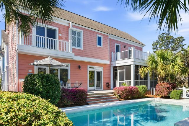 24 Commons Court, Isle Of Palms, SC 29451