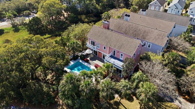 24 Commons Court, Isle Of Palms, SC 29451