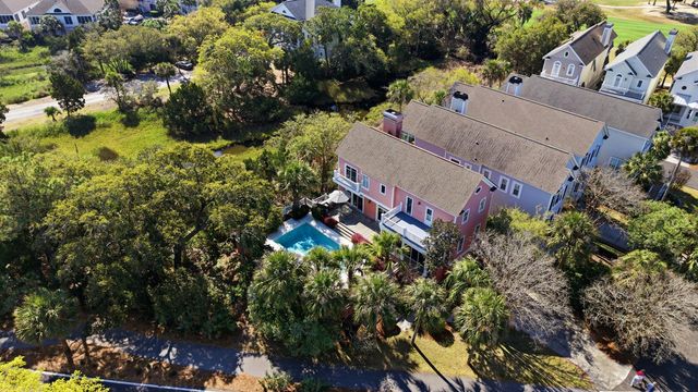 24 Commons Court, Isle Of Palms, SC 29451