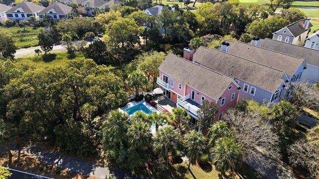 24 Commons Court, Isle Of Palms, SC 29451