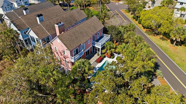 24 Commons Court, Isle Of Palms, SC 29451