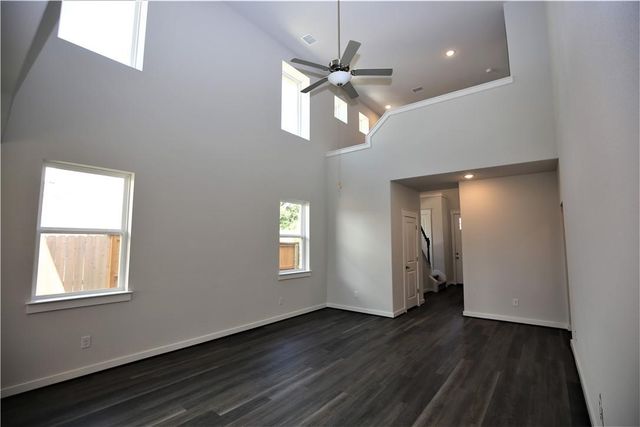 635 Pheasant Hill LN, Georgetown, TX 78628