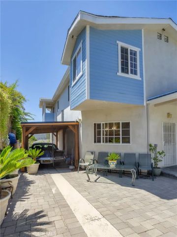 3305 Community Avenue, Glendale, CA 91214