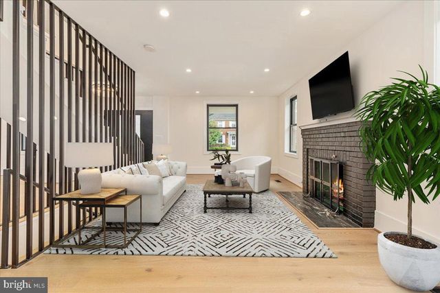 1429 HOLLY ST NW, Washington, DC 20012