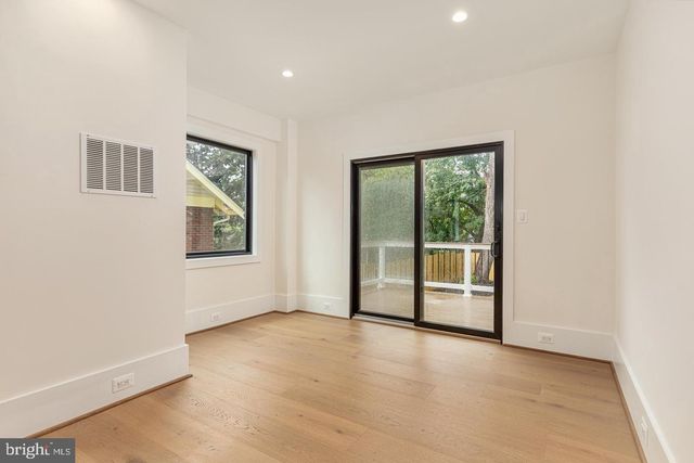 1429 HOLLY ST NW, Washington, DC 20012