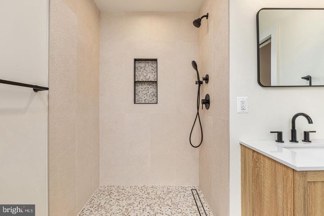 1429 HOLLY ST NW, Washington, DC 20012