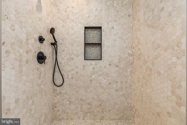 1429 HOLLY ST NW, Washington, DC 20012