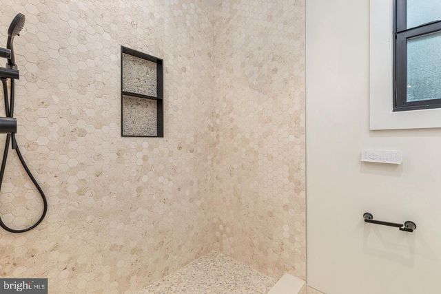 1429 HOLLY ST NW, Washington, DC 20012