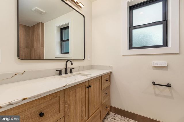 1429 HOLLY ST NW, Washington, DC 20012