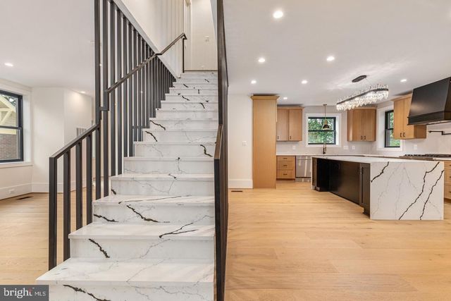 1429 HOLLY ST NW, Washington, DC 20012