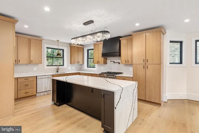 1429 HOLLY ST NW, Washington, DC 20012