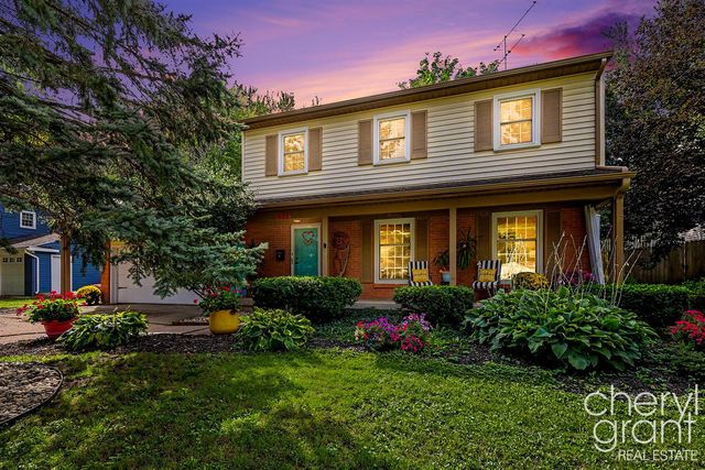 2246 Boston Street, East Grand Rapids, MI 49506